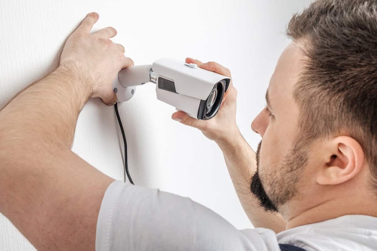 A Look at 4 Indoor Smart Home Security Cameras We Love
